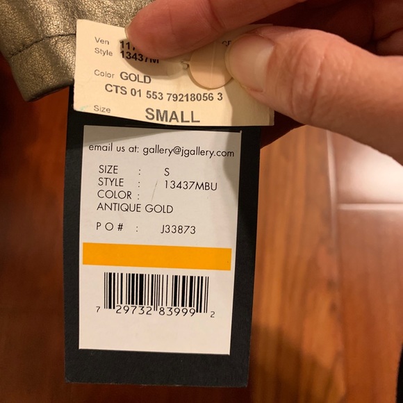 Gold leather jacket, size Small - Picture 3 of 6